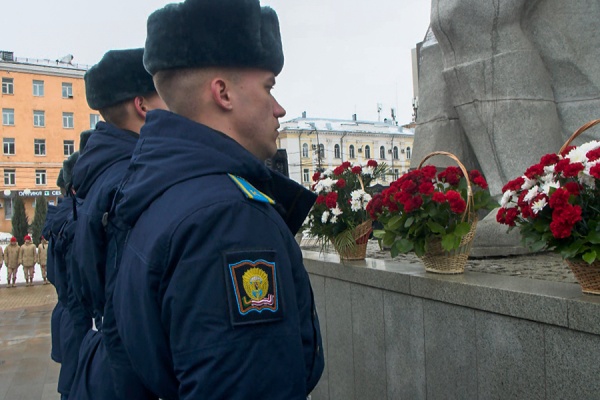 В Рязани почтили память героев Сталинградской битвы
