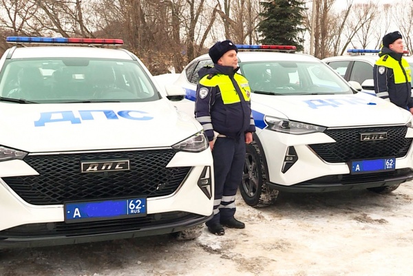 13 новых машин пополнили автопарк региональной Госавтоинспекции