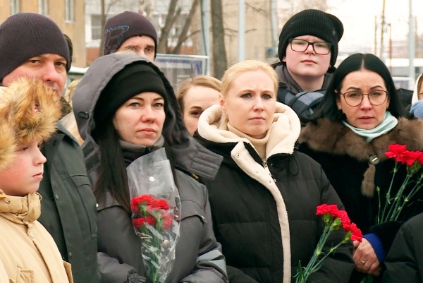 К годовщине начала СВО в Гвардейском сквере обновили цифровую экспозицию
