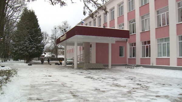 Подрядчик строительства школы в Семчине срывает сроки 