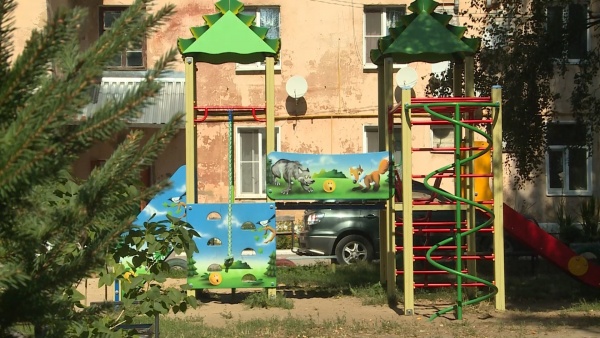 Две детские площадки обустроили в Рыбновском районе 
